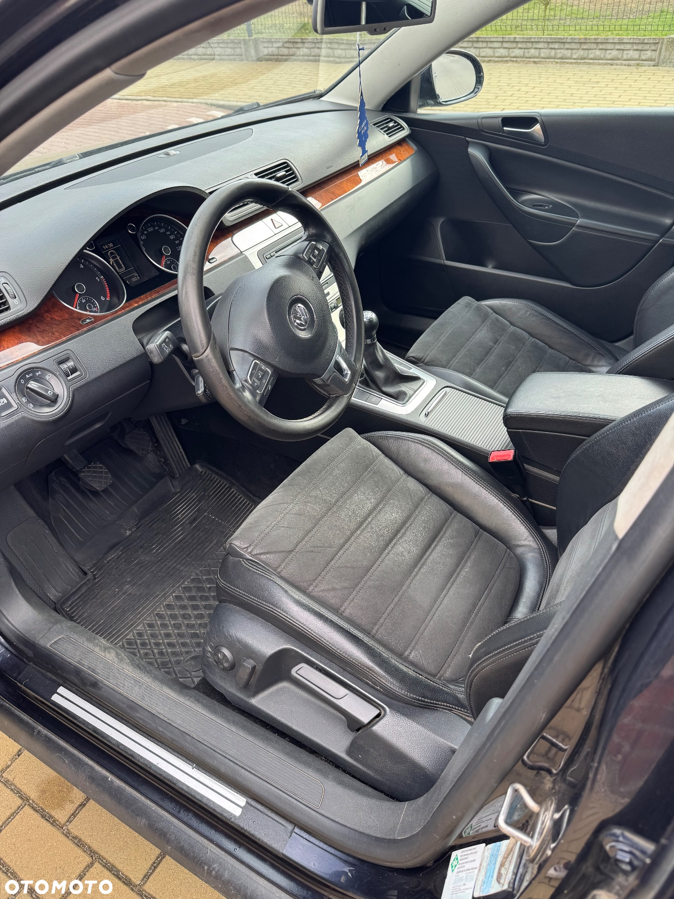 Volkswagen Passat 2.0 TDI DPF Comfortline - 4