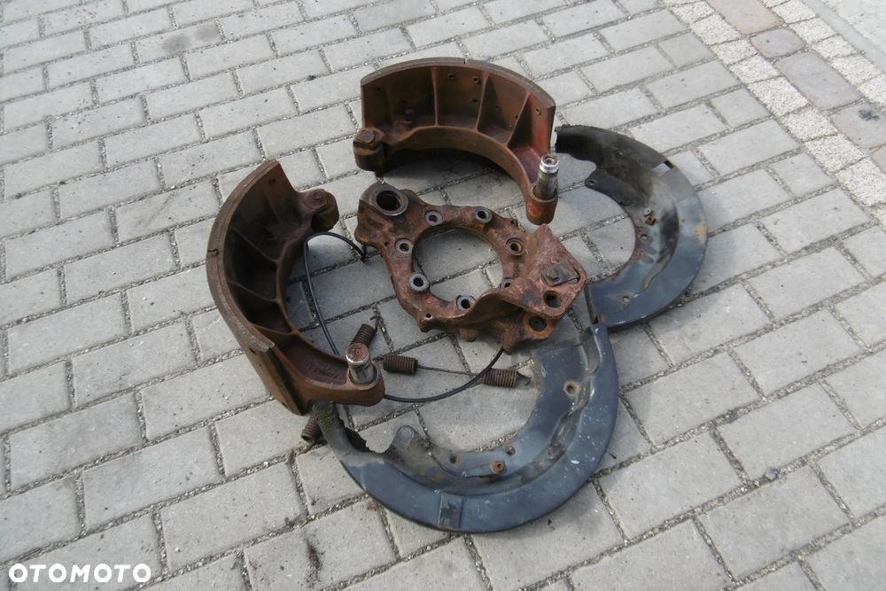 Szczęki hamulcowe szczękotrzymacz Man F2000 Tga - 2