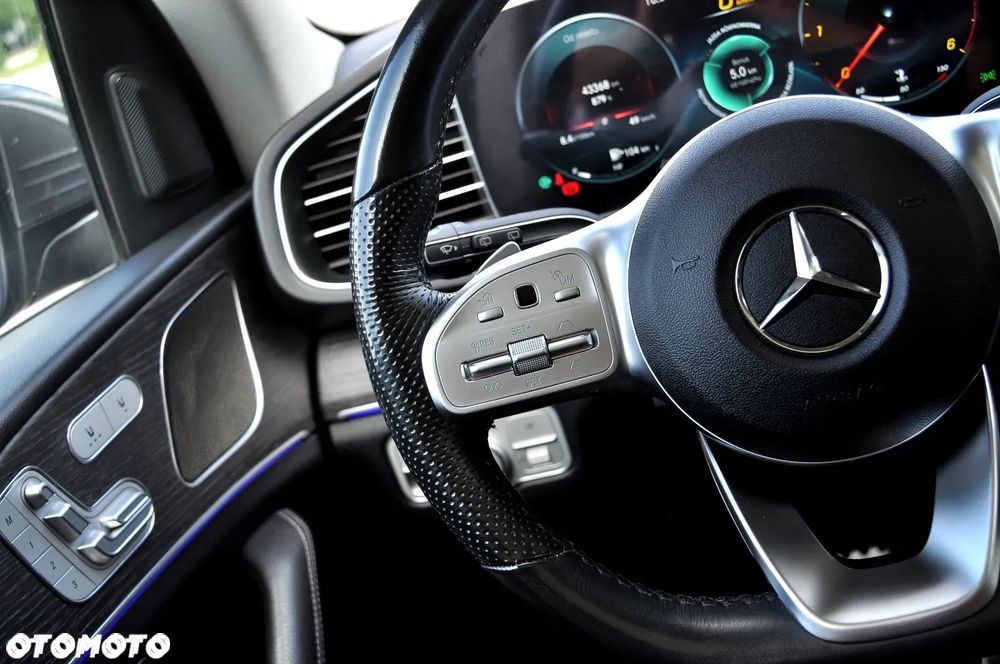 Mercedes-Benz GLE 300 d 4Matic 9G-TRONIC AMG Line - 24