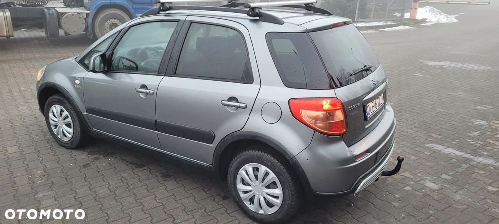 Suzuki SX4 1.9 DDiS DPF 4x4 Club - 6