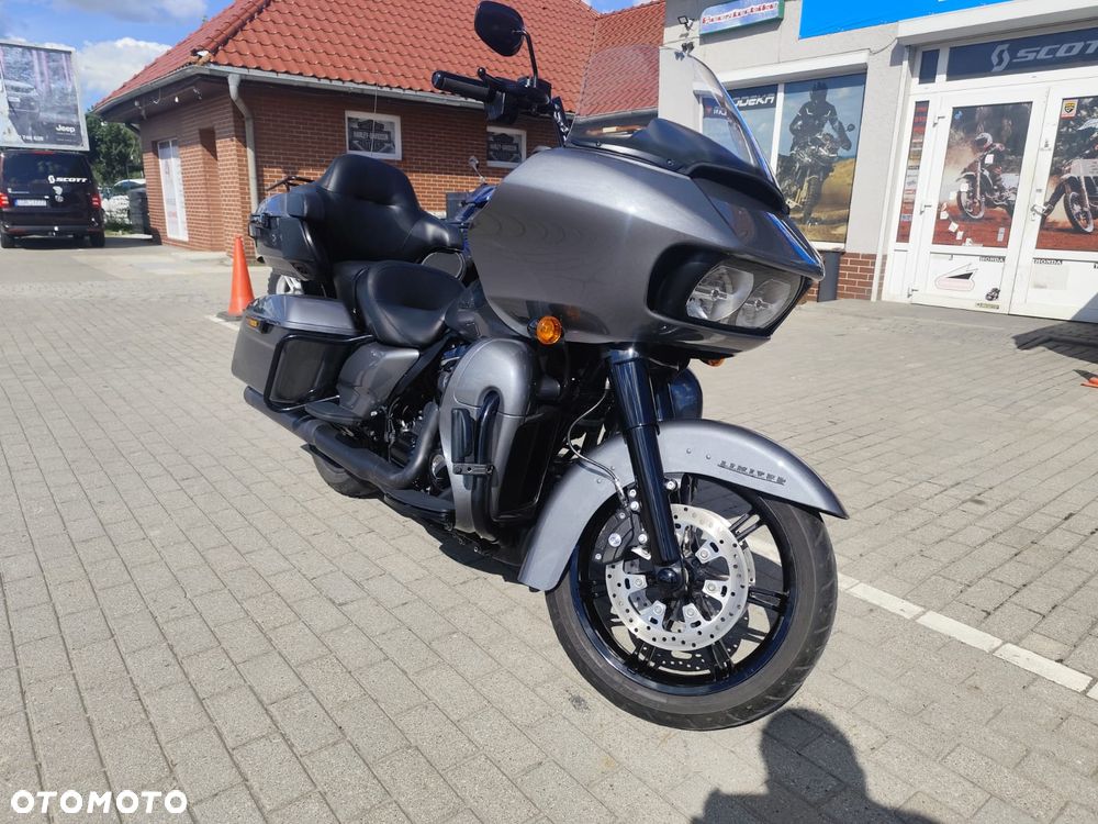 Harley-Davidson Touring Road Glide - 3