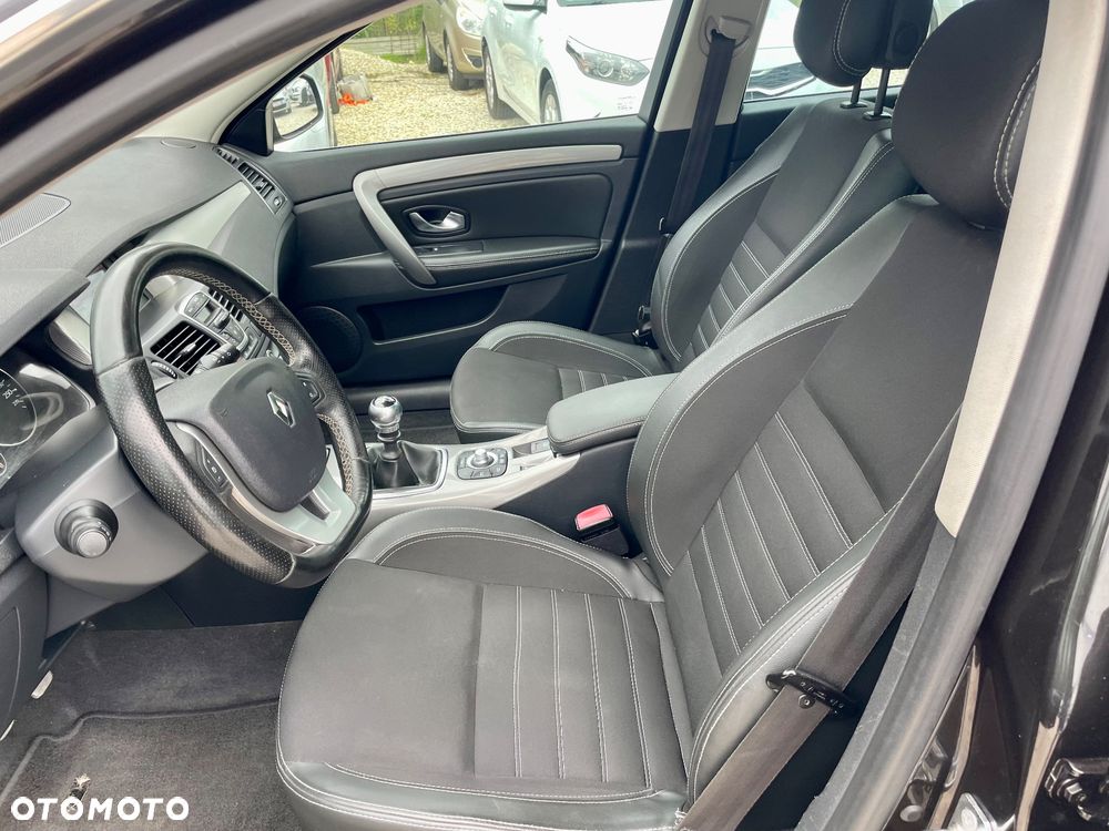 Renault Laguna dCi 110 FAP Limited - 29