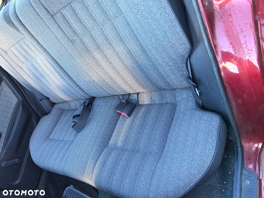 Toyota Corolla 1.6 GL - 13