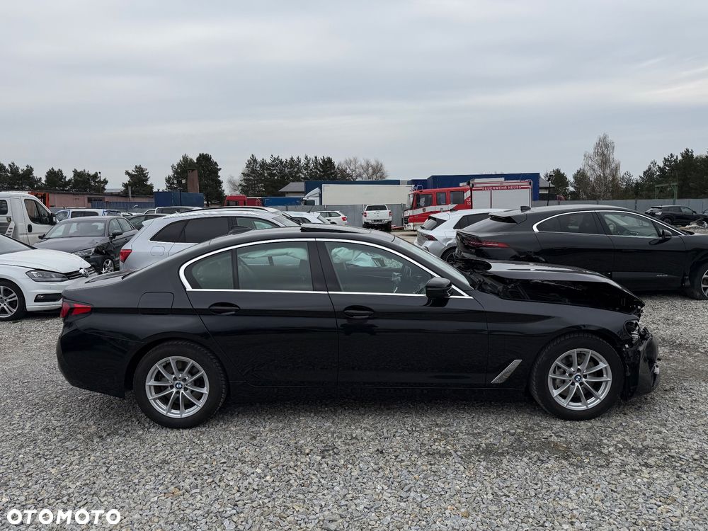BMW Seria 5 530d xDrive Luxury Line - 7