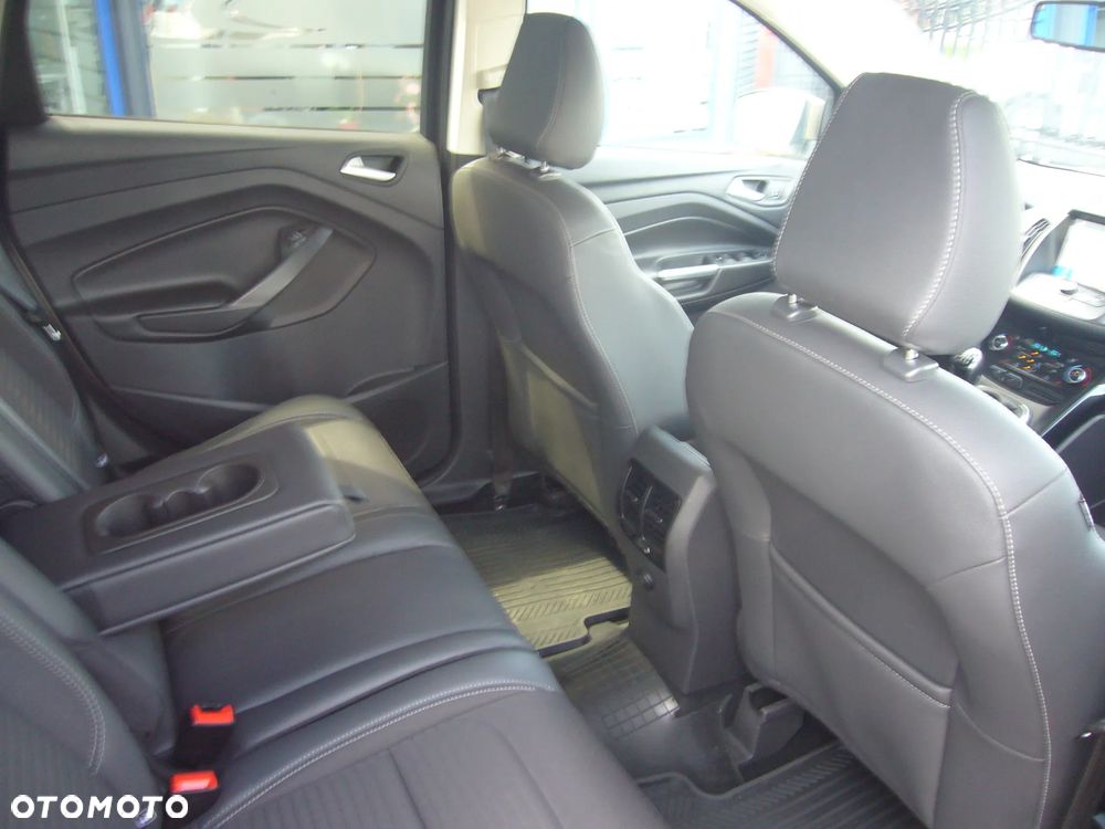 Ford Kuga 1.5 EcoBoost FWD ST-Line - 16