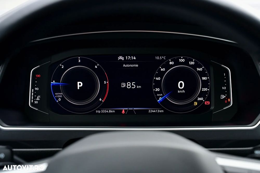 Volkswagen Tiguan - 26