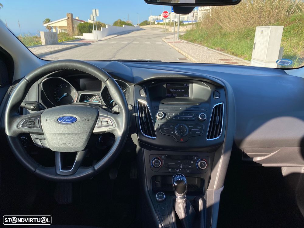 Ford Focus 1.0 EcoBoost Business - 6