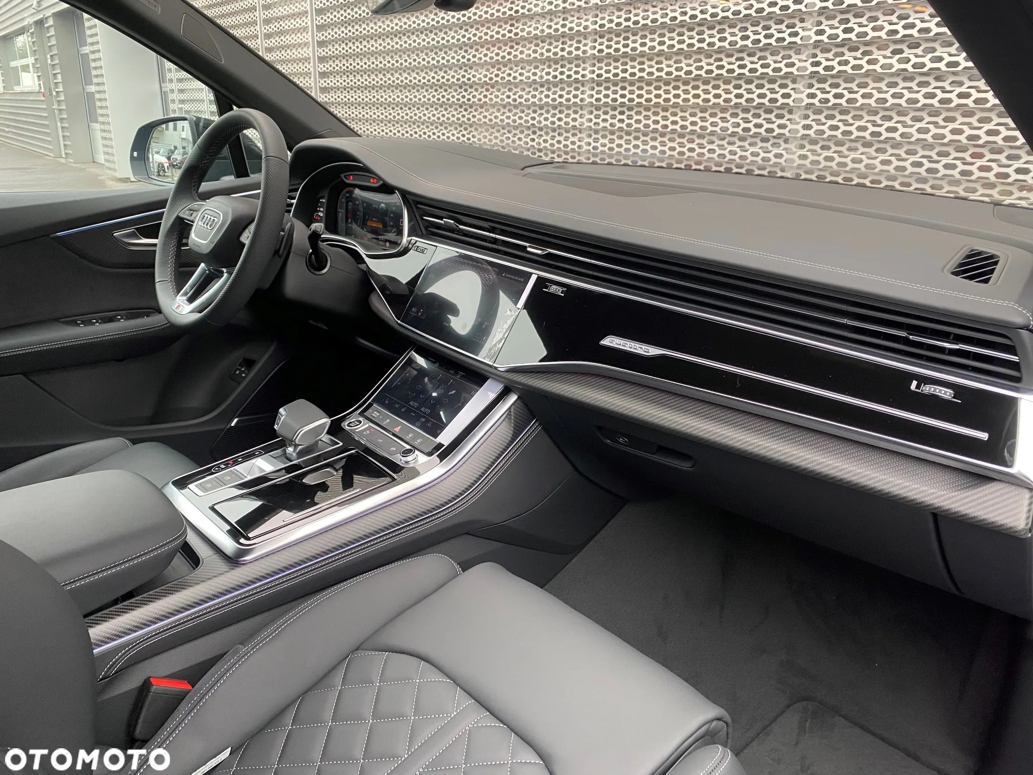 Audi Q7 55 TFSI e Quattro S Line Tiptr - 12
