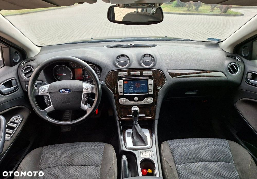Ford Mondeo - 21