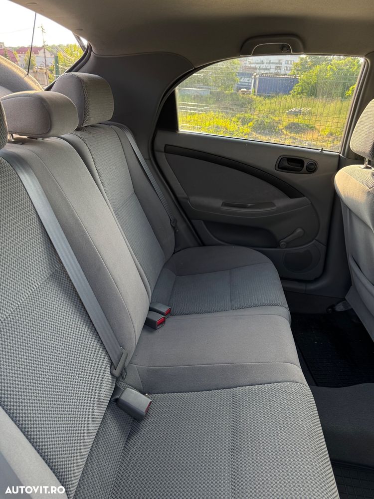 Chevrolet Lacetti - 9