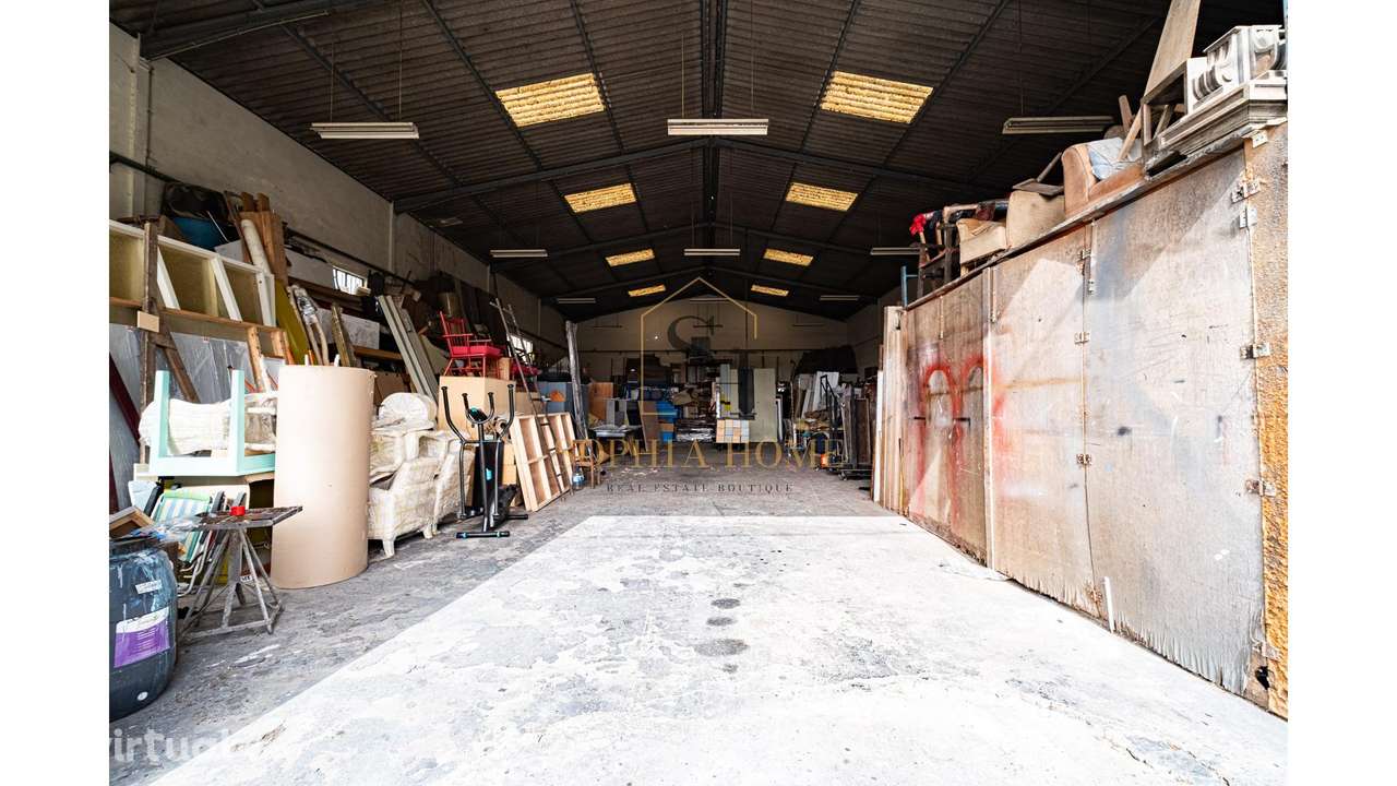 Armazém em Serzedo - Grande imagem: 3/24