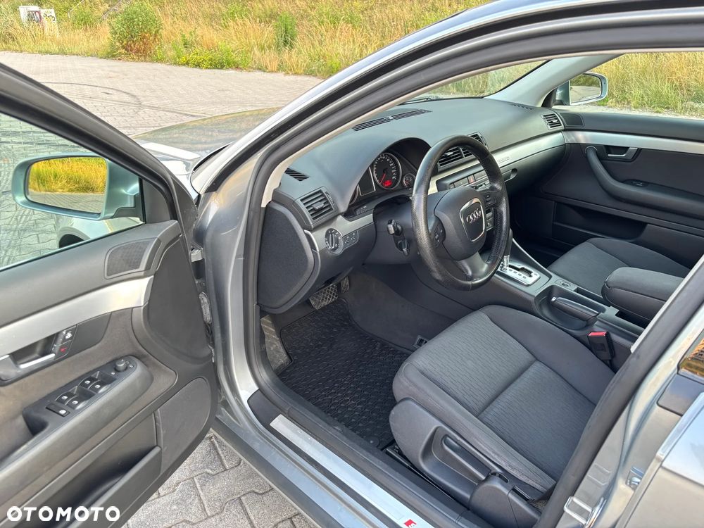 Audi A4 Avant 2.0 T FSI quattro tiptronic - 10