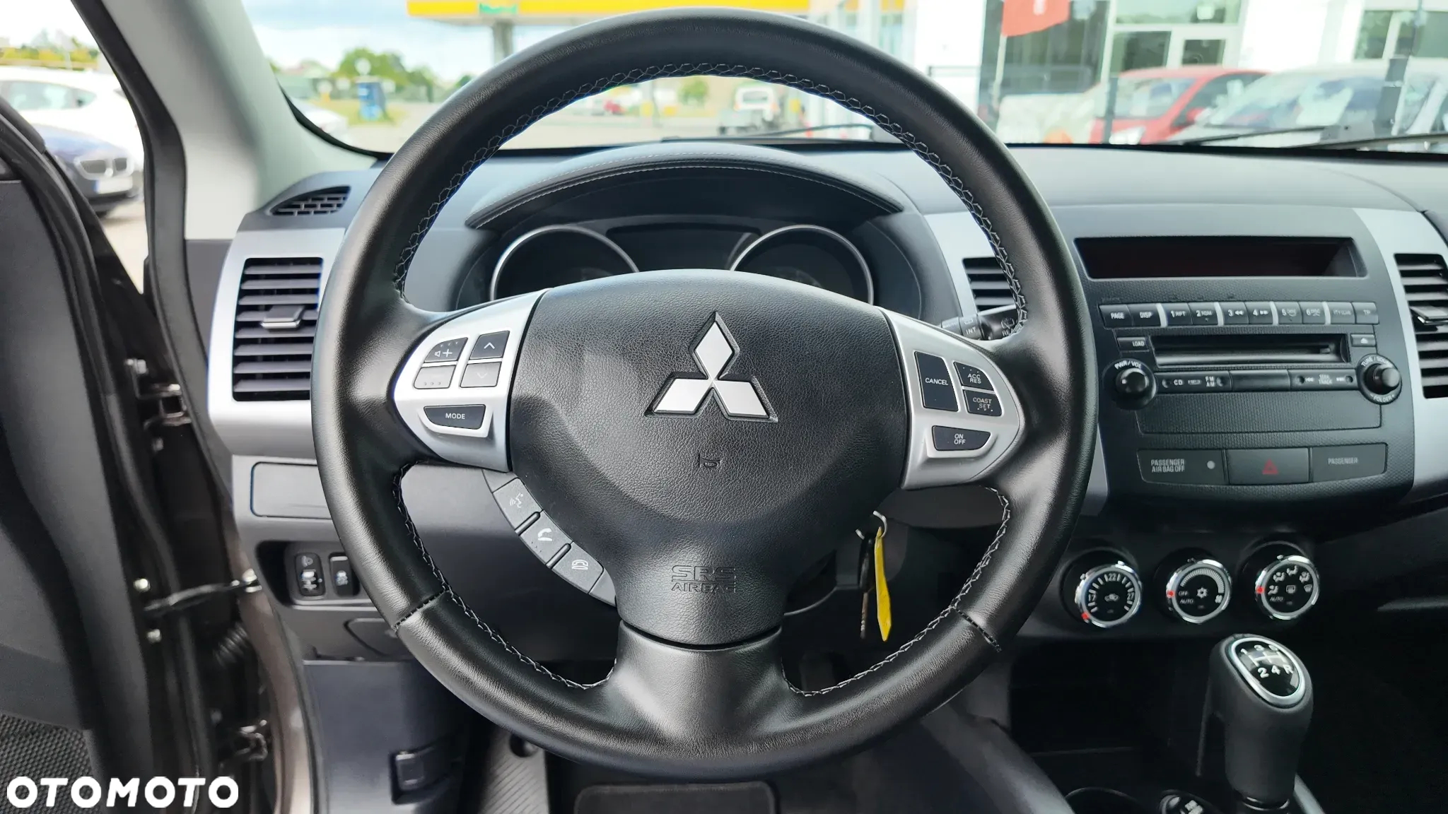 Mitsubishi Outlander 2.0 2WD - 25