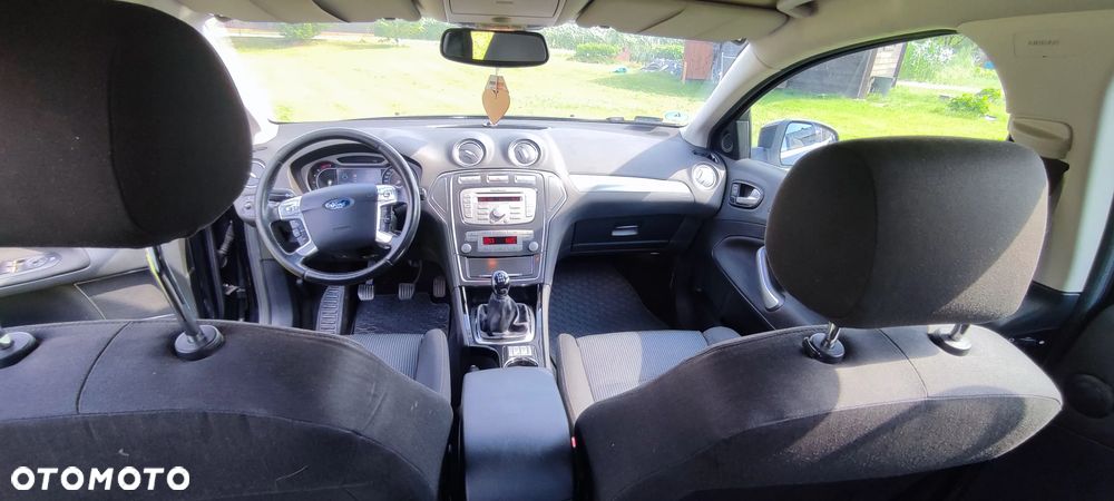 Ford Mondeo 2.0 Titanium - 10