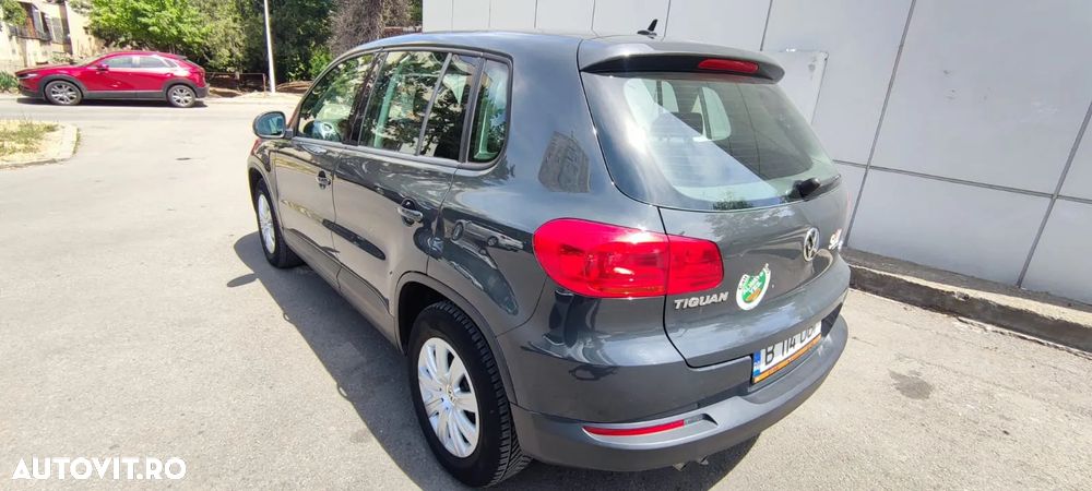 Volkswagen Tiguan - 9
