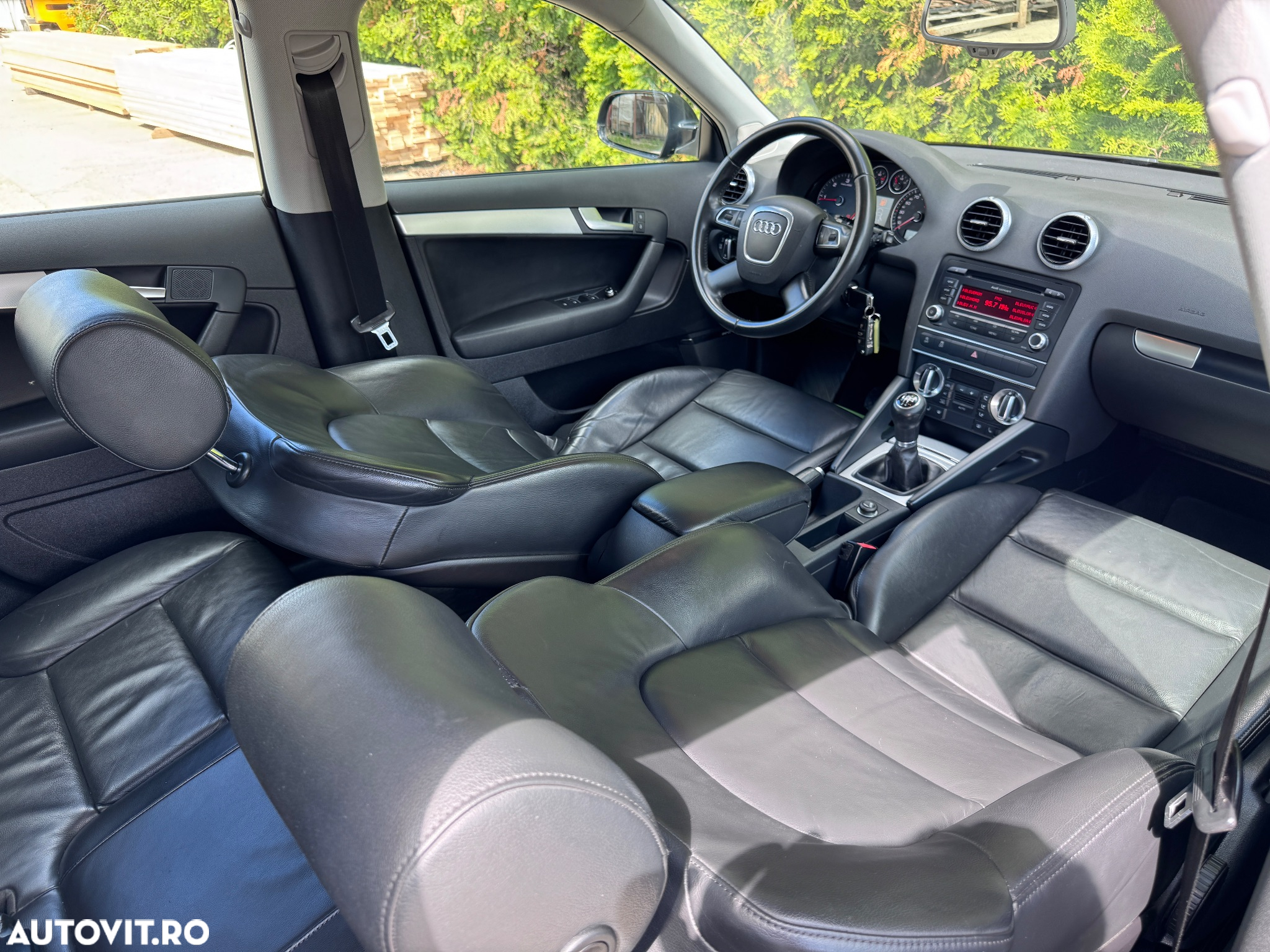 Audi A3 1.6 TDI Sportback Ambiente - 6