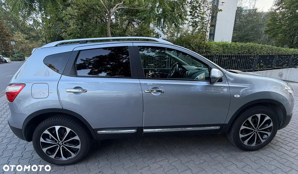 Nissan Qashqai - 1