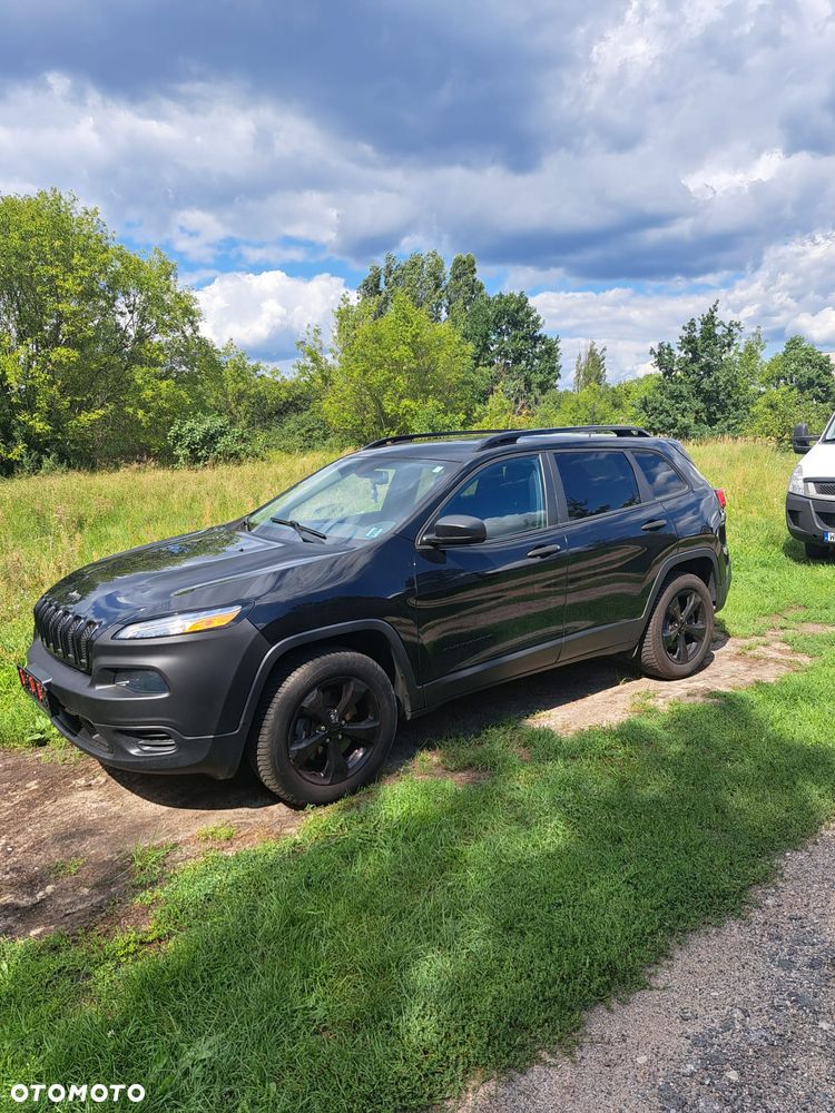 Jeep Cherokee - 1