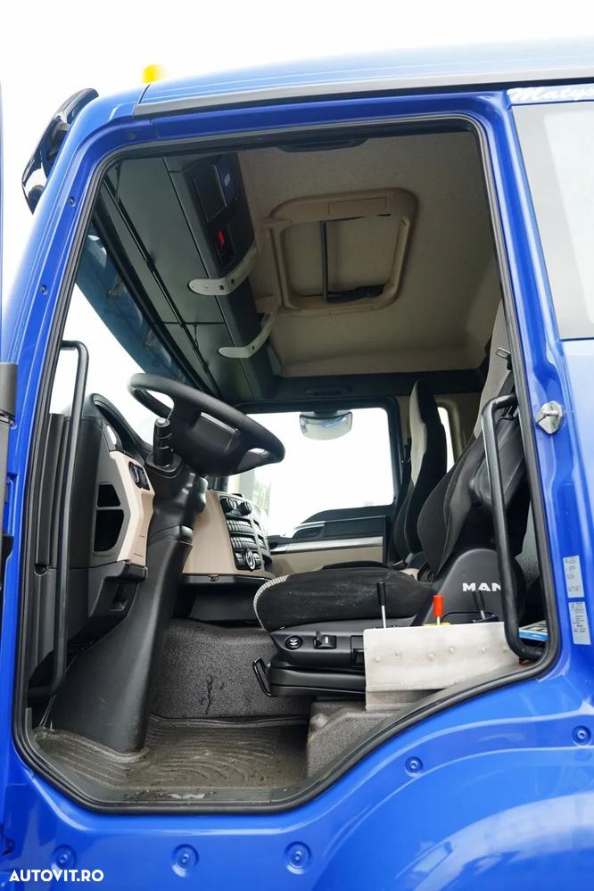 MAN TGS 35.460 / 8x4 / BASCĂLĂTOR 5.8 M / HIDROCLAPĂ / NAVIGAȚIE / 2018 - 24