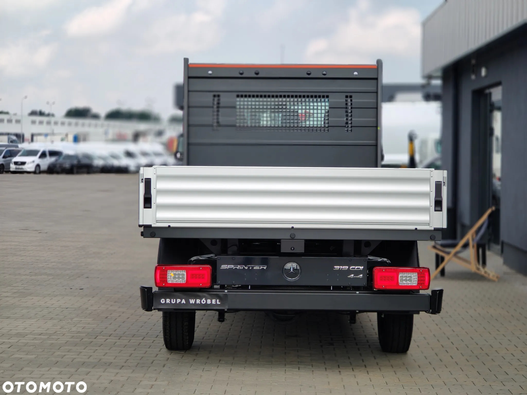 Mercedes-Benz Sprinter - 4