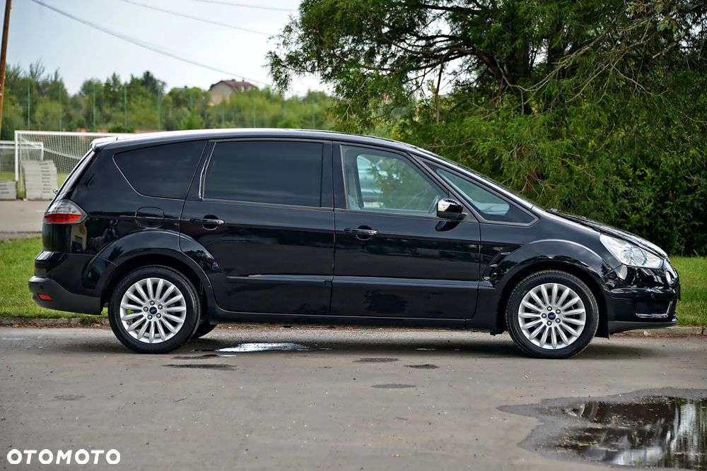 Ford S-Max - 21
