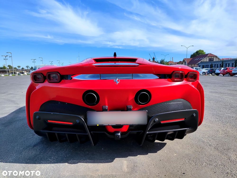 Ferrari SF90 Stradale - 13