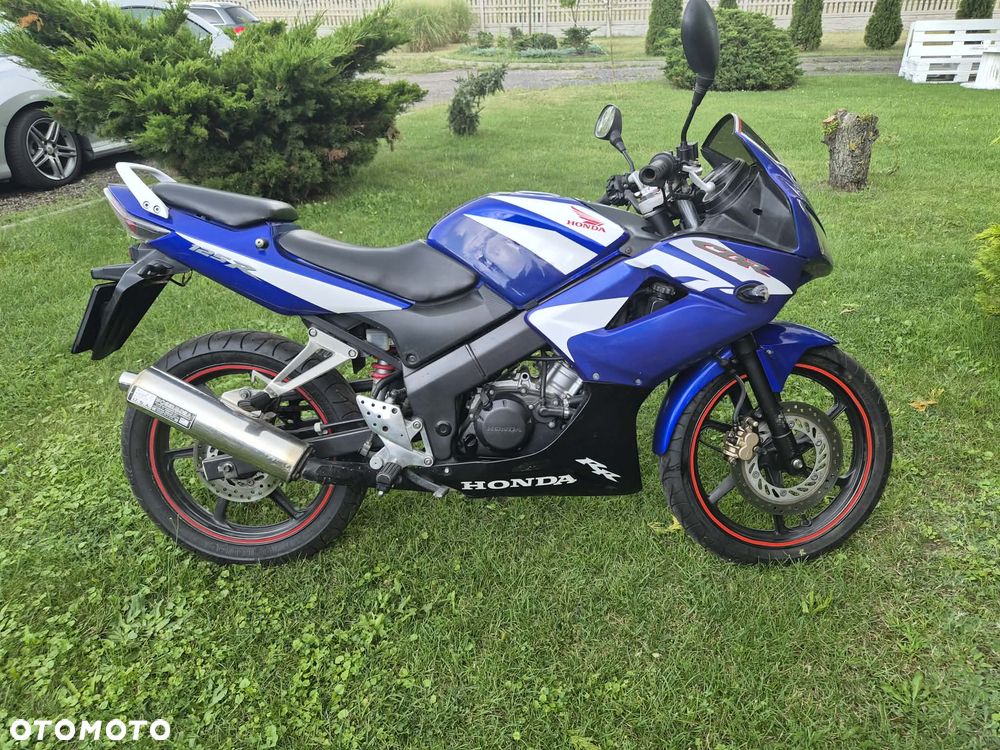 Honda CBR - 3