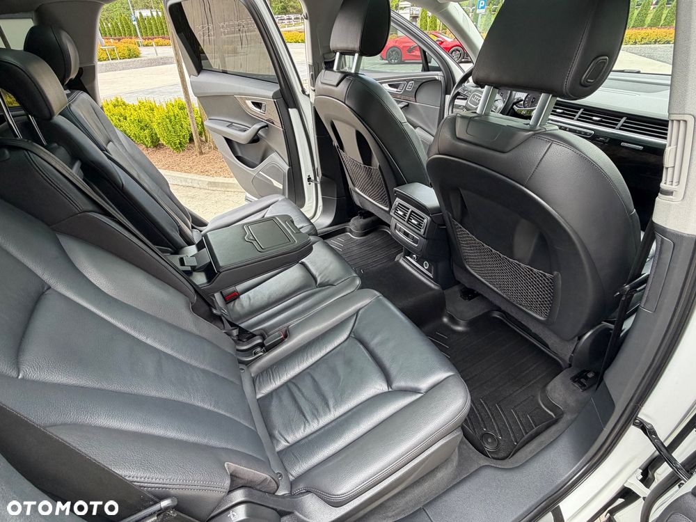 Audi Q7 3.0 TFSI Quattro Tiptronic - 15