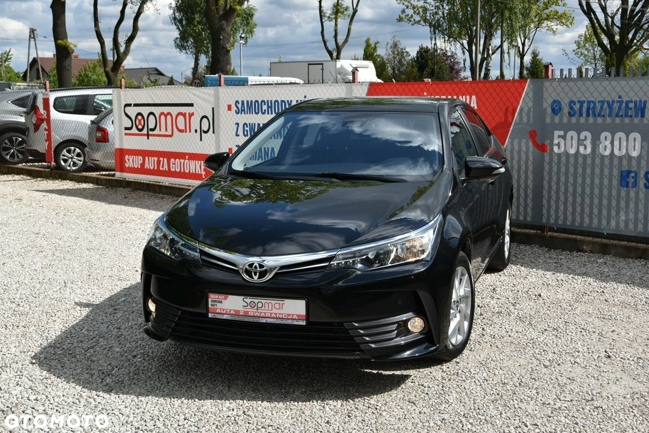 Toyota Corolla 1.6 Comfort - 17