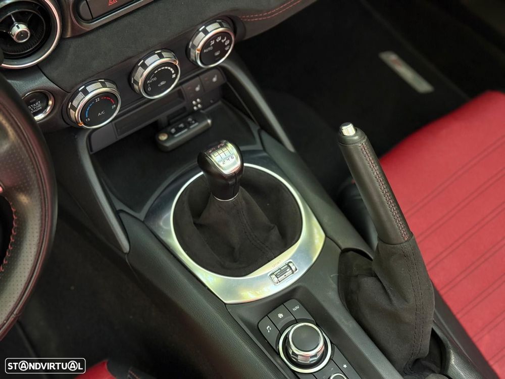 Abarth 124 Spider - 28