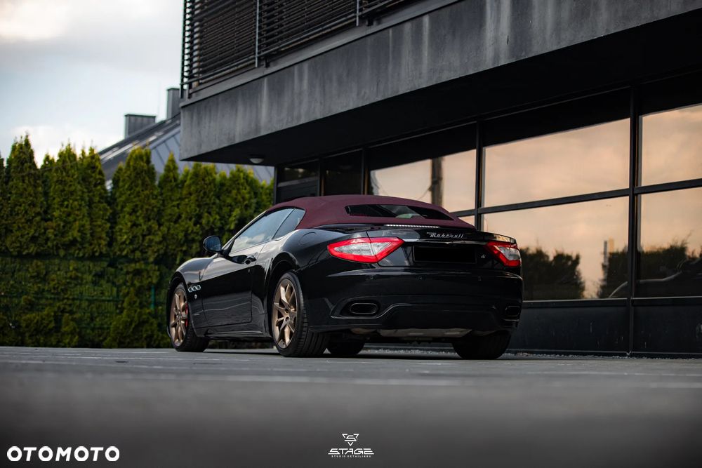 Maserati GranCabrio Sport - 8