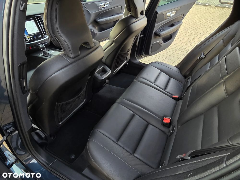 Volvo V60 D4 AWD Inscription - 25