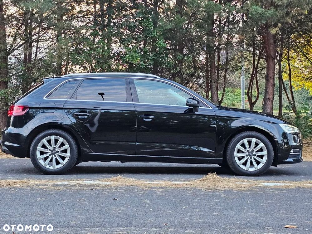 Audi A3 Sportback - 16