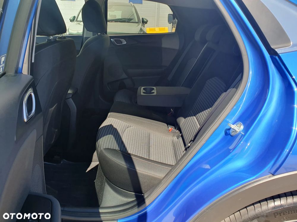 Kia XCeed 1.5 T-GDI M - 25
