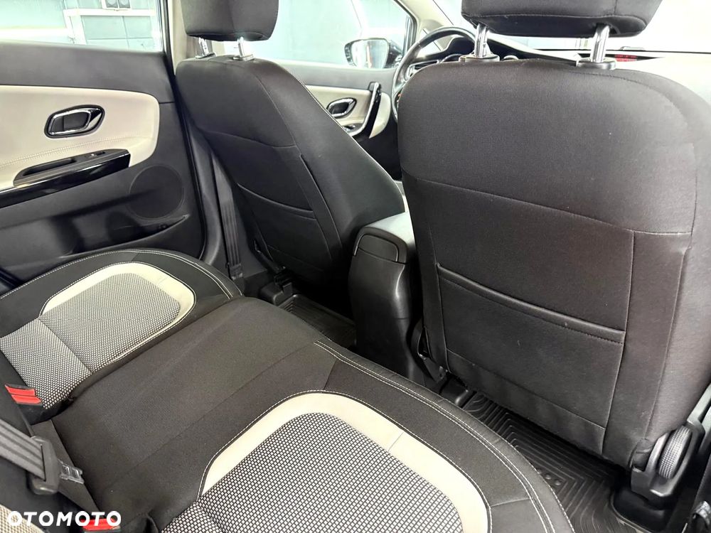 Kia Ceed 1.6 CRDi 128 Platinum Edition - 26