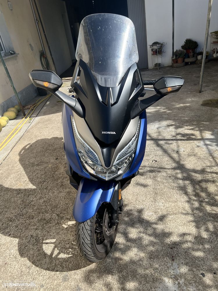 Honda Forza - 2