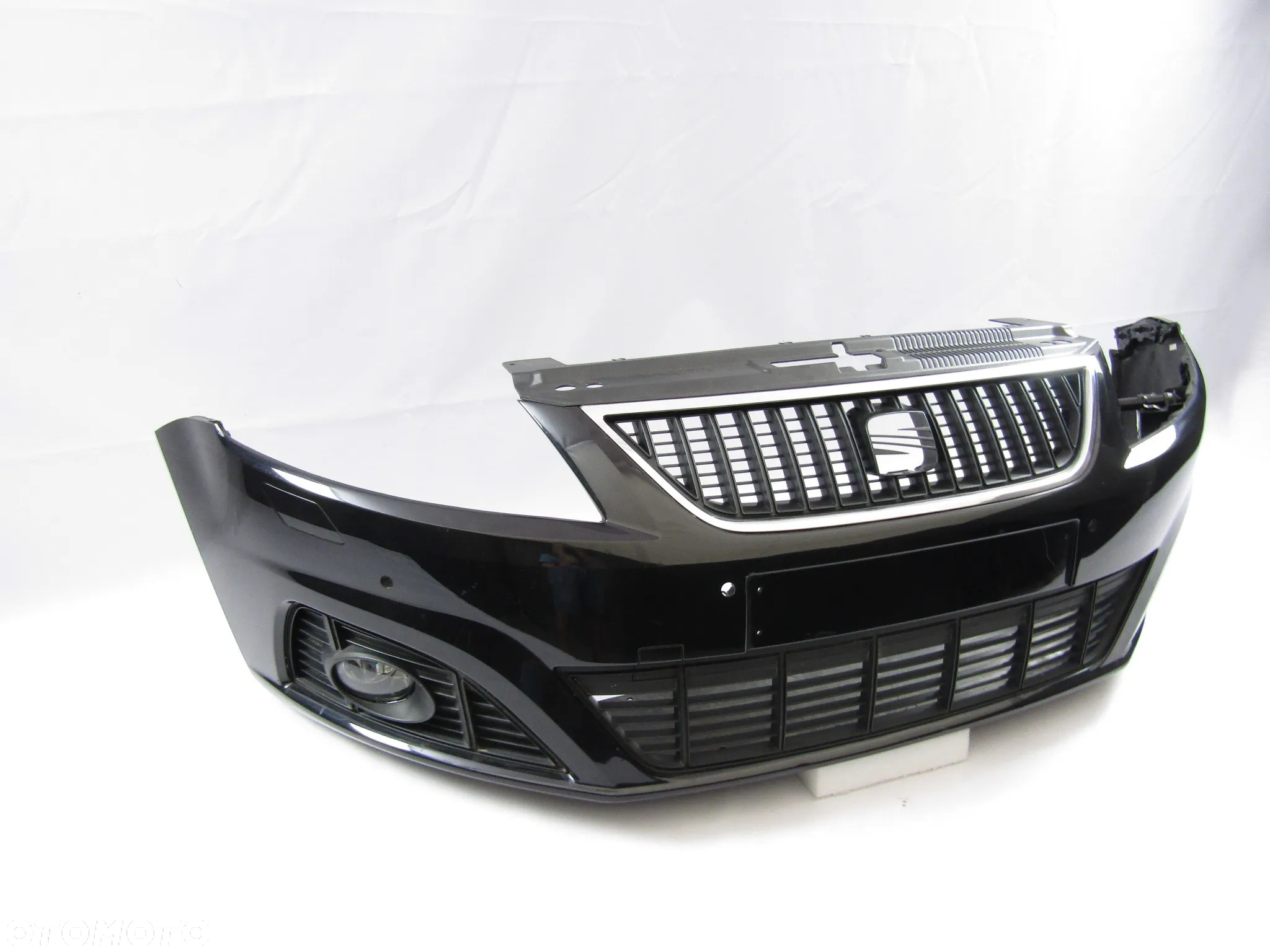 Zderzak przedni Seat Alhambra 10 - 20 Sprysk./ Pdc-4 Lakier LY9T - 14