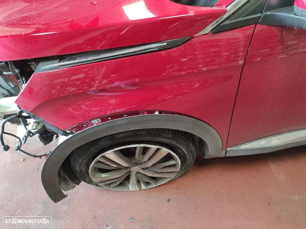 GUARDA-LAMAS FRENTE ESQUERDO PEUGEOT 3008 - 1