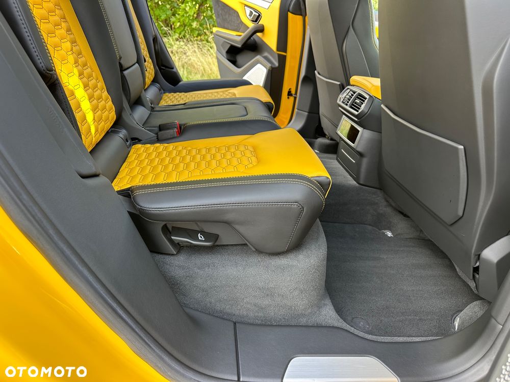 Lamborghini Urus - 35