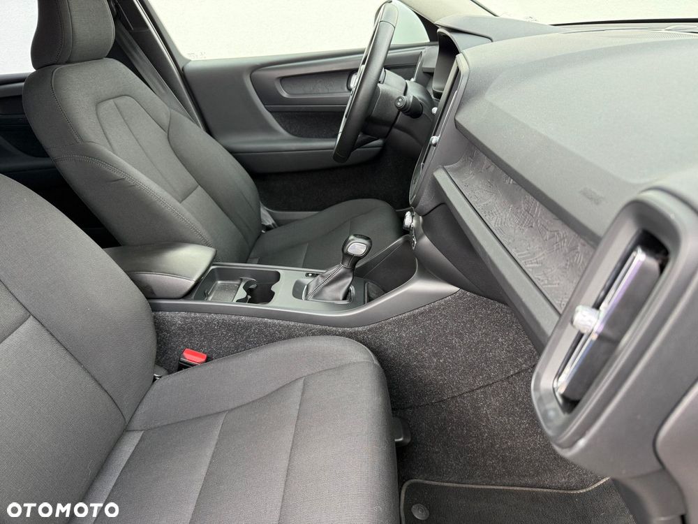 Volvo XC 40 - 22