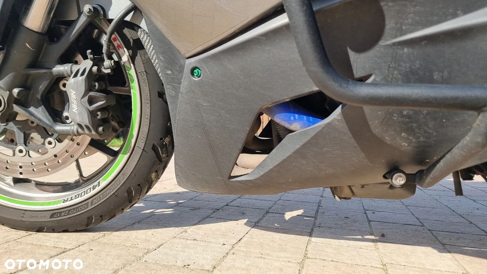 Kawasaki GTR - 22