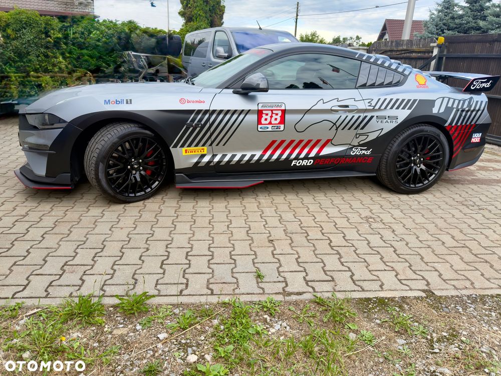Ford Mustang 5.0 V8 GT - 5