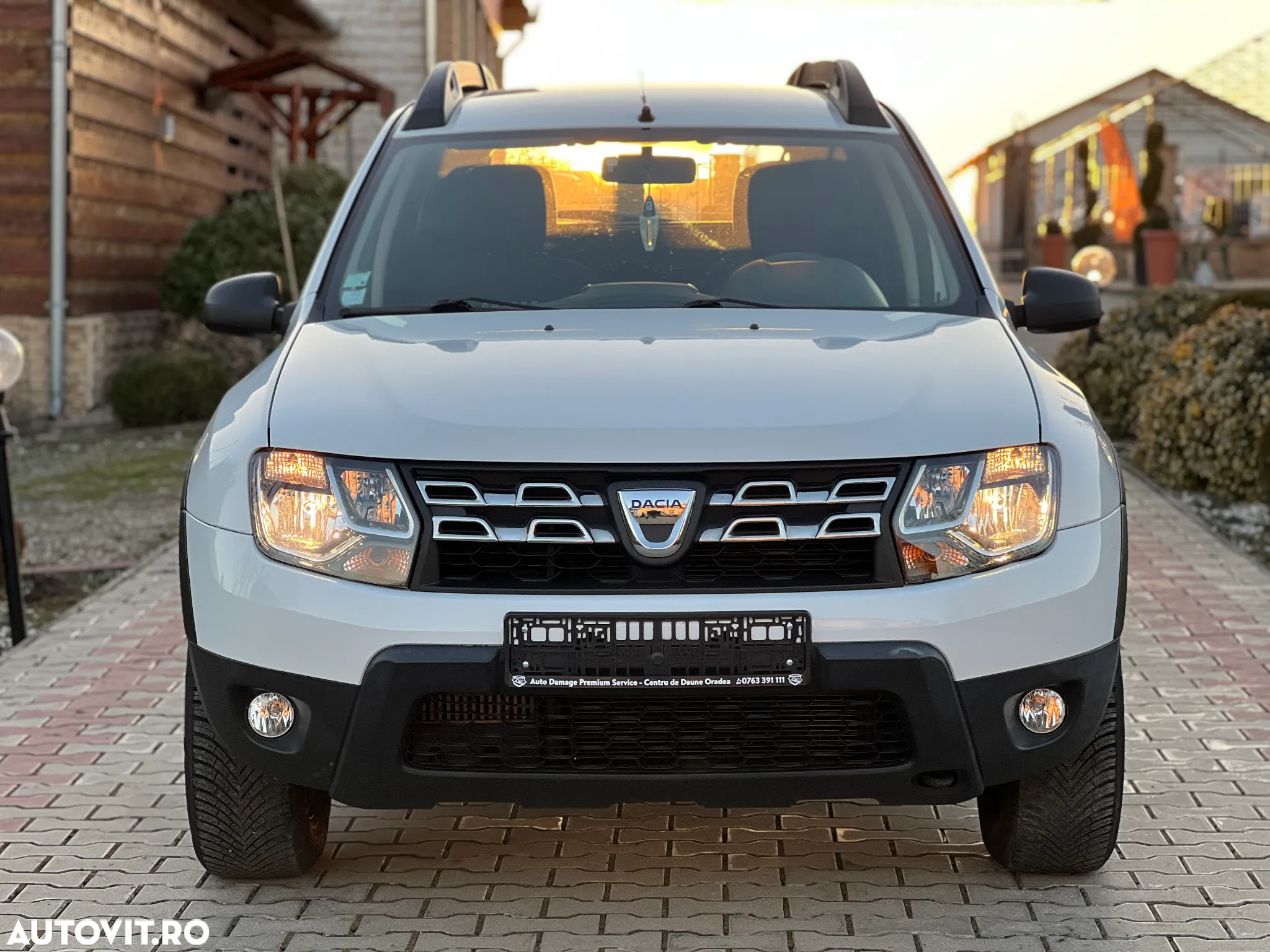 Dacia Duster 1.2 TCe 4x2 Laureate - 9