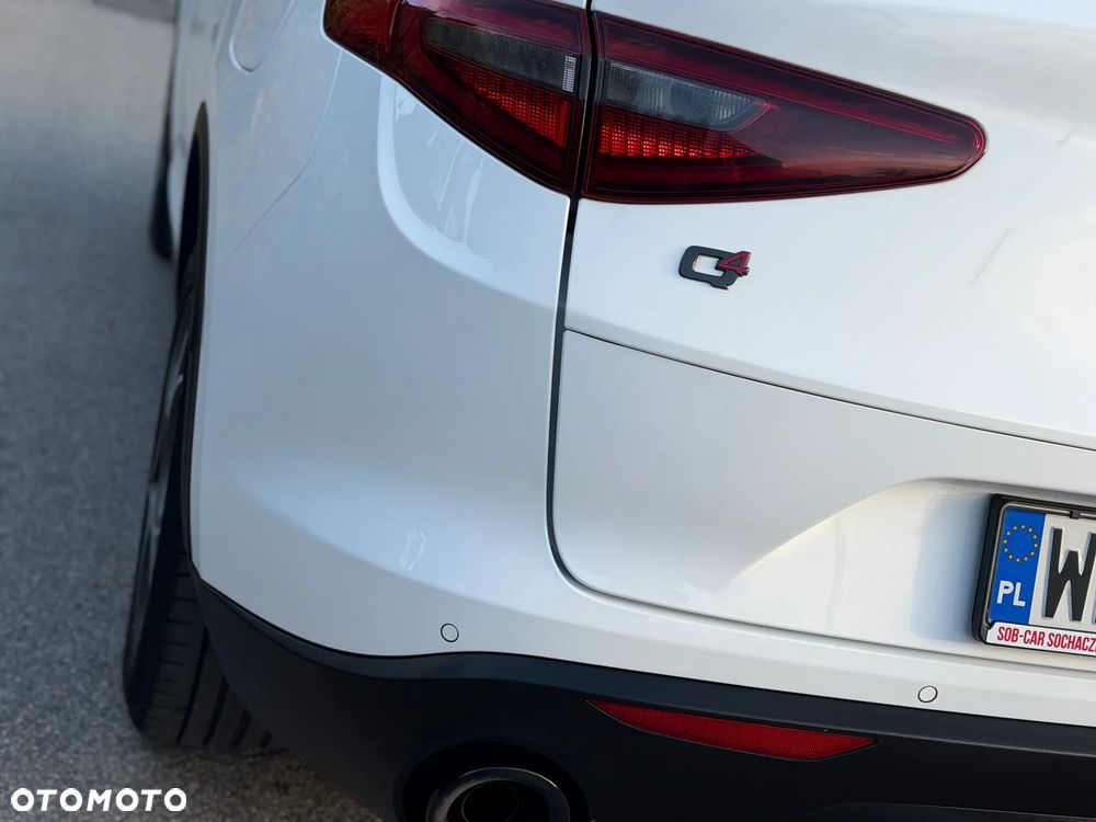 Alfa Romeo Stelvio 2.0 Turbo B-Tech Edition Q4 - 40