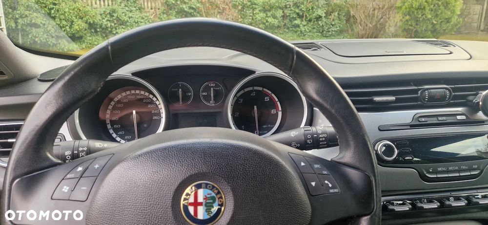 Alfa Romeo Giulietta 2.0 JTDM Distinctive - 6