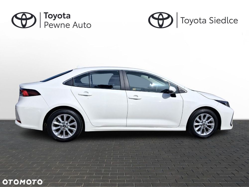 Toyota Corolla - 4