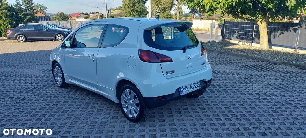 Mitsubishi Colt - 30