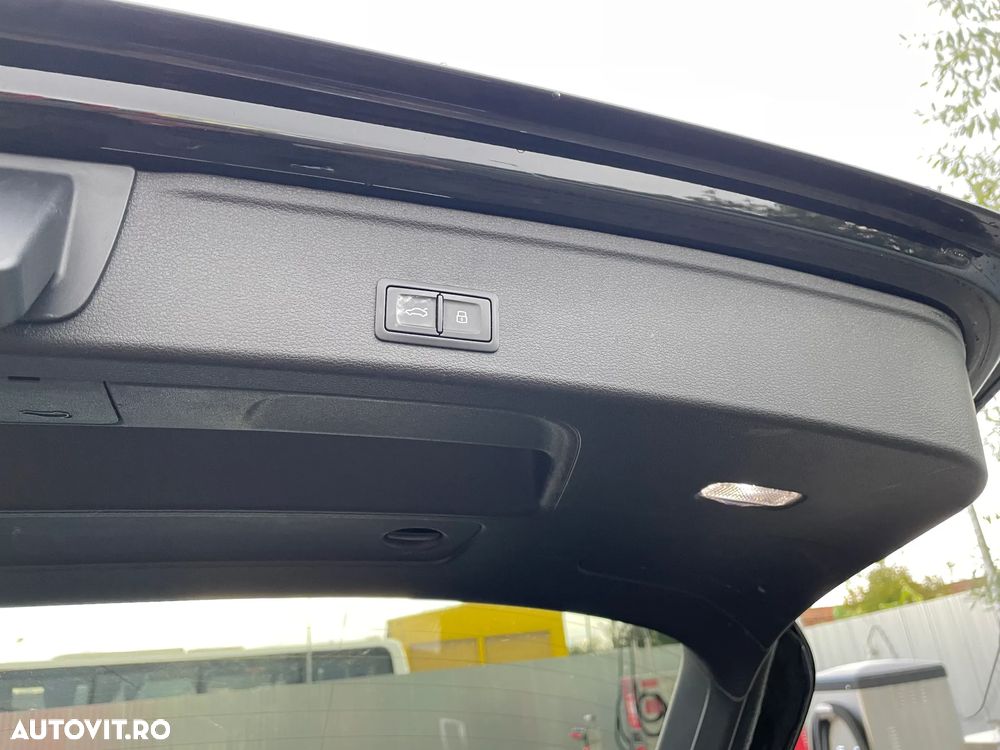 Audi A4 Avant 2.0 40 TDI quattro S tronic S Line - 16