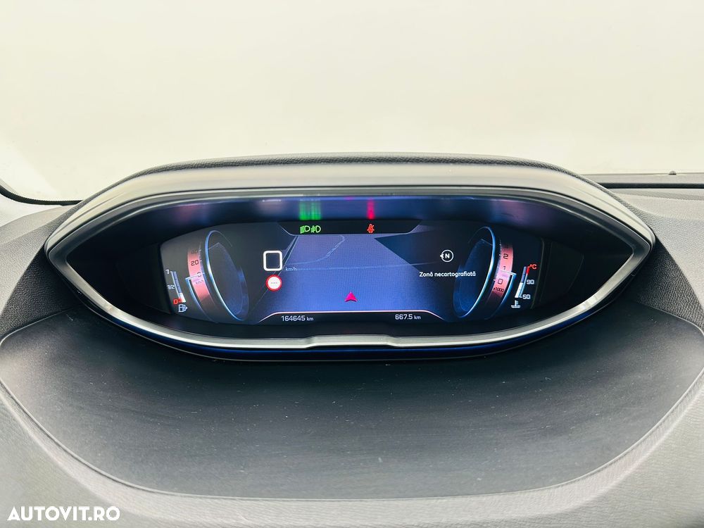 Peugeot 5008 1.2 Puretech Turbo s&s GT-Line - 36