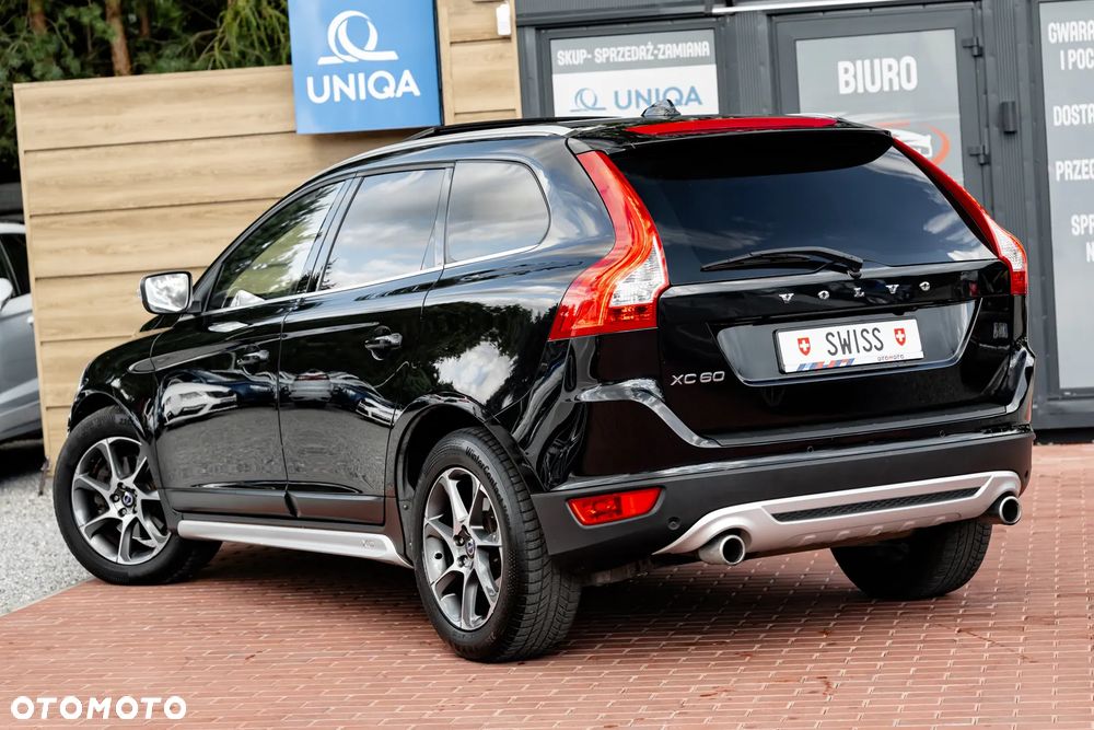 Volvo XC 60 D5 AWD RDesign - 11